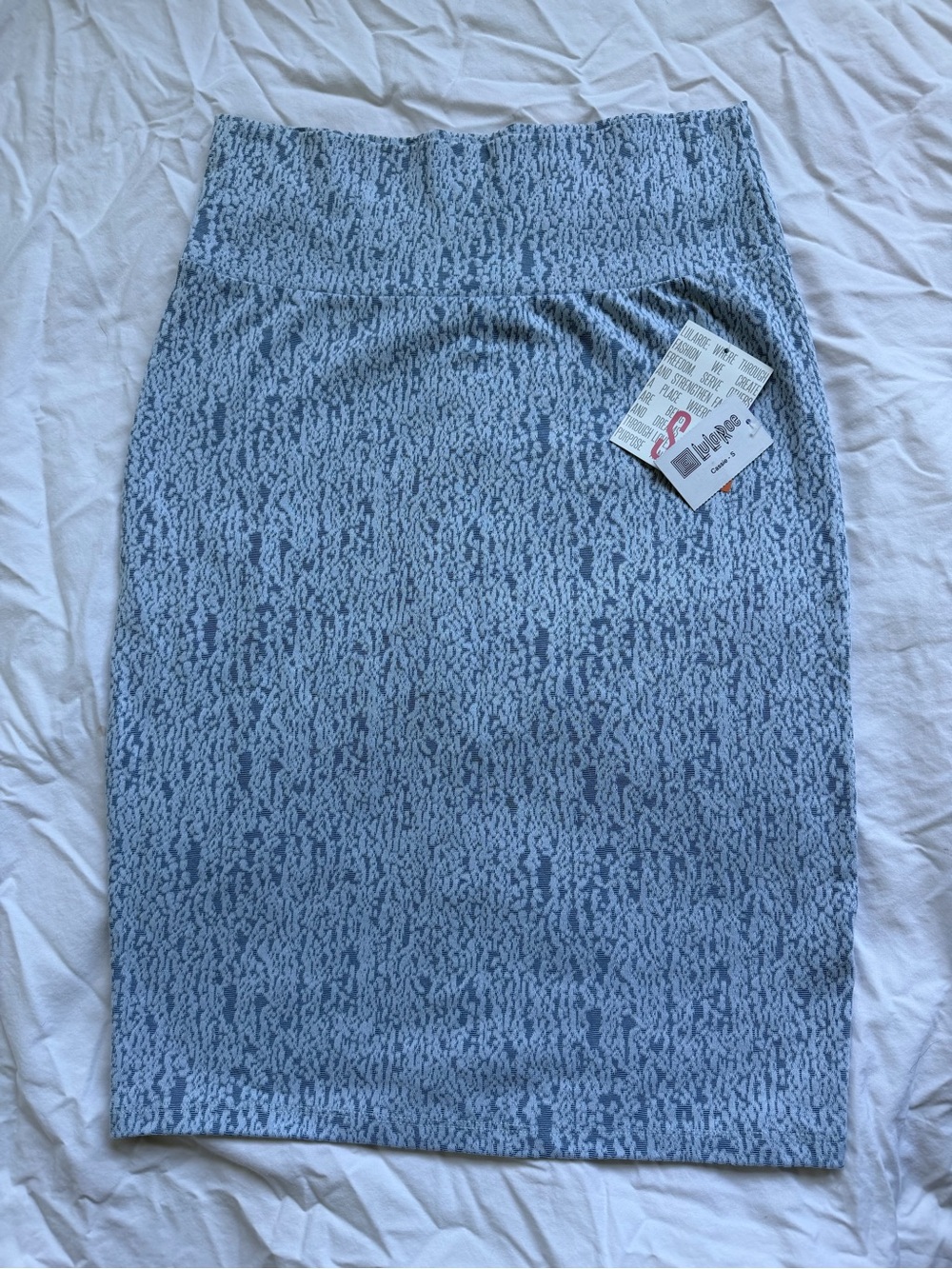 LuLaRoe Cassie NWT, size S